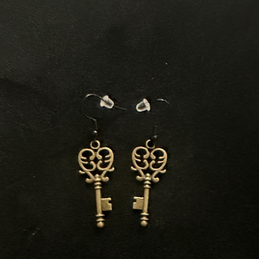 Vintage Key Design Gold Earrings